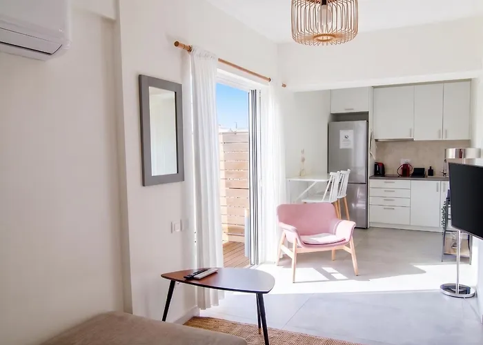 Cosy & Stylish 1-Bedroom Apartment In The Centre